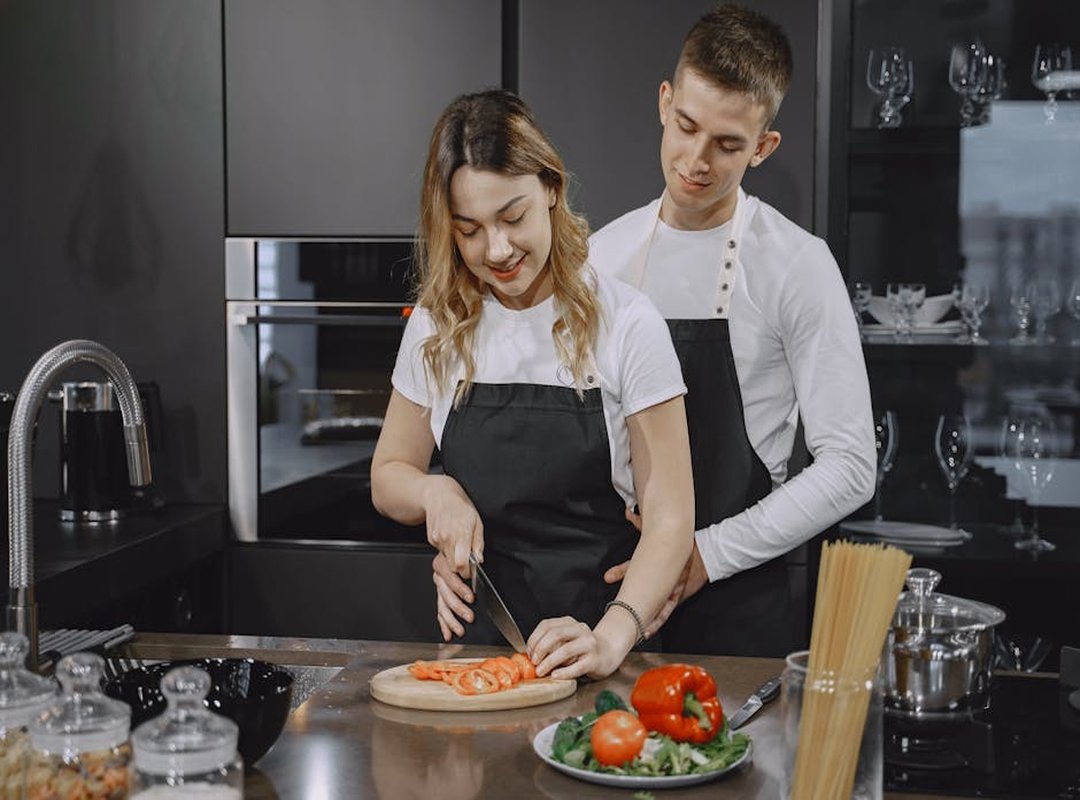 Benefit of Cooking at Home Fhthopefood