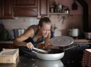 Benefit of Cooking at Home Fhthopefood